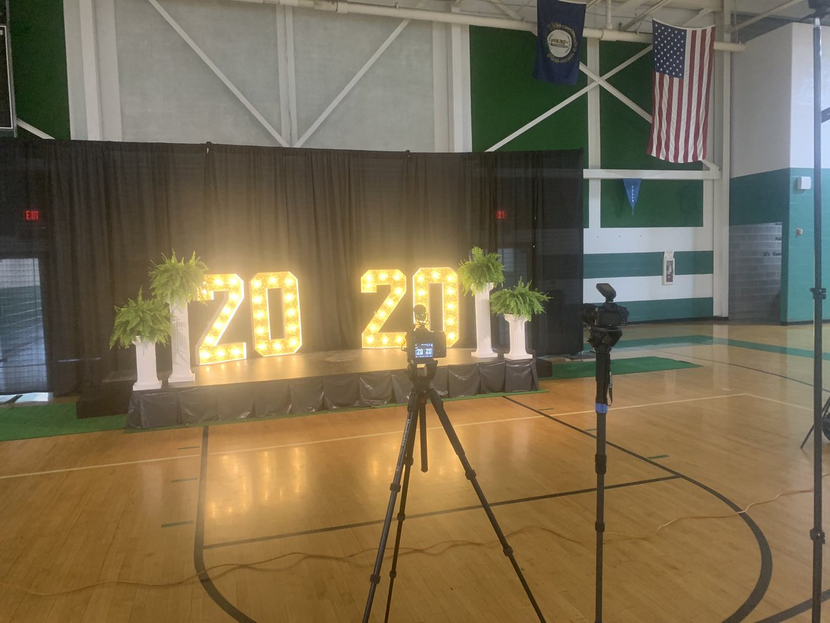 We are ready for our Dayton HS Class of 2020 picture /video day!  Congratulations to all - great group!