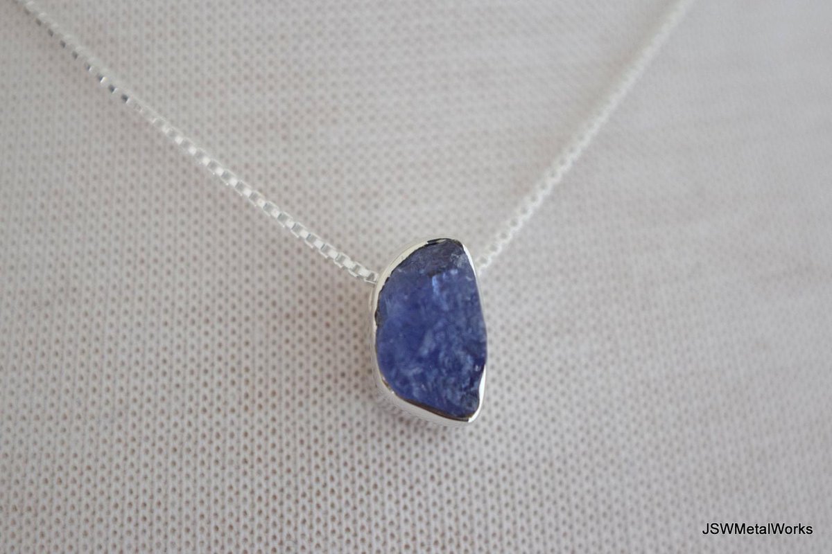 NEW: Raw #tanzanite #silvernecklace. Only 1 available! 

ow.ly/4sEy50zIEI3
#silverjewelry #tanzanitenecklace #tanzanitependant #tanzanitejewelry #OOAK #etsyshop #etsystore #etsyfinds #jswmetalworks #jewelry #etsyhandmade #jewelryonetsy #etsyseller