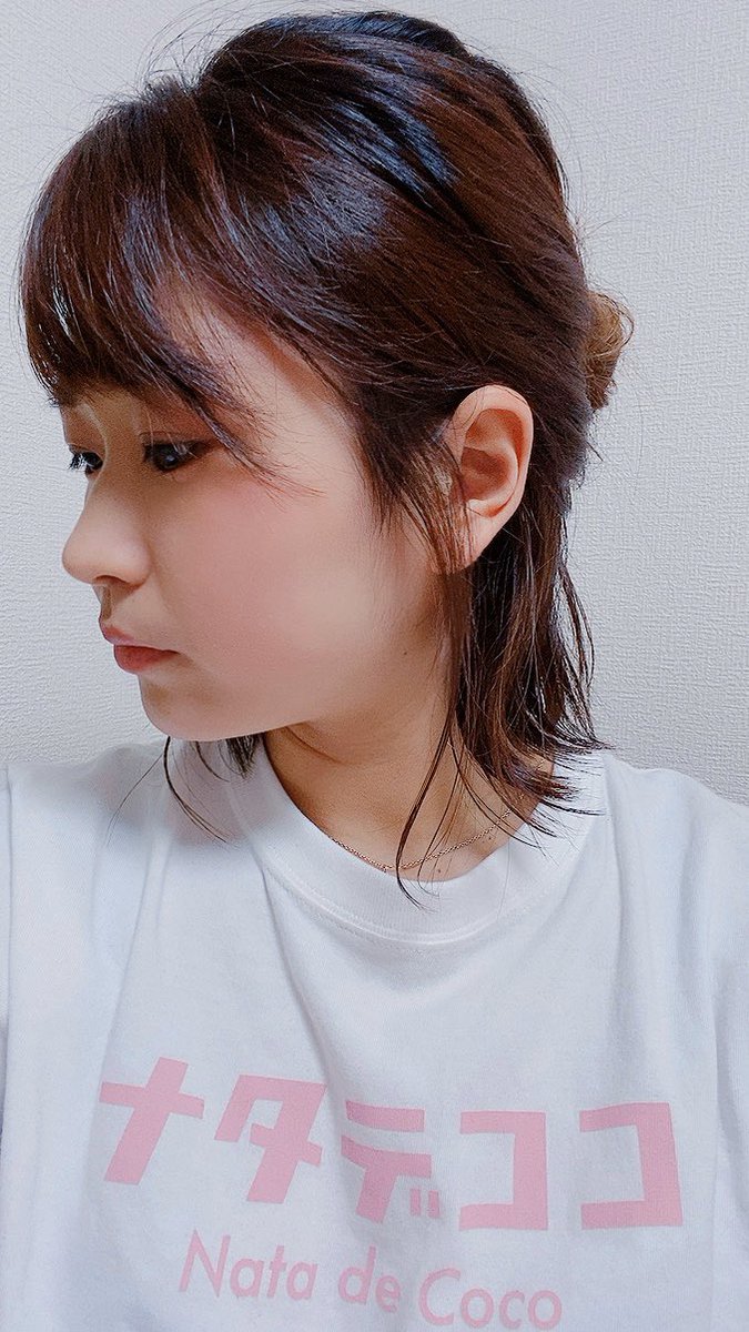 Juno 辻智美 ボイパ女子 ネスともみてくださった方有難うございました あっという間でした 長崎のウッディさんがゲストでしたよ 今日の髪型気に入ってる 最近ヘアセットの時間が楽しい うふふ おうち時間 ナタデココtシャツ