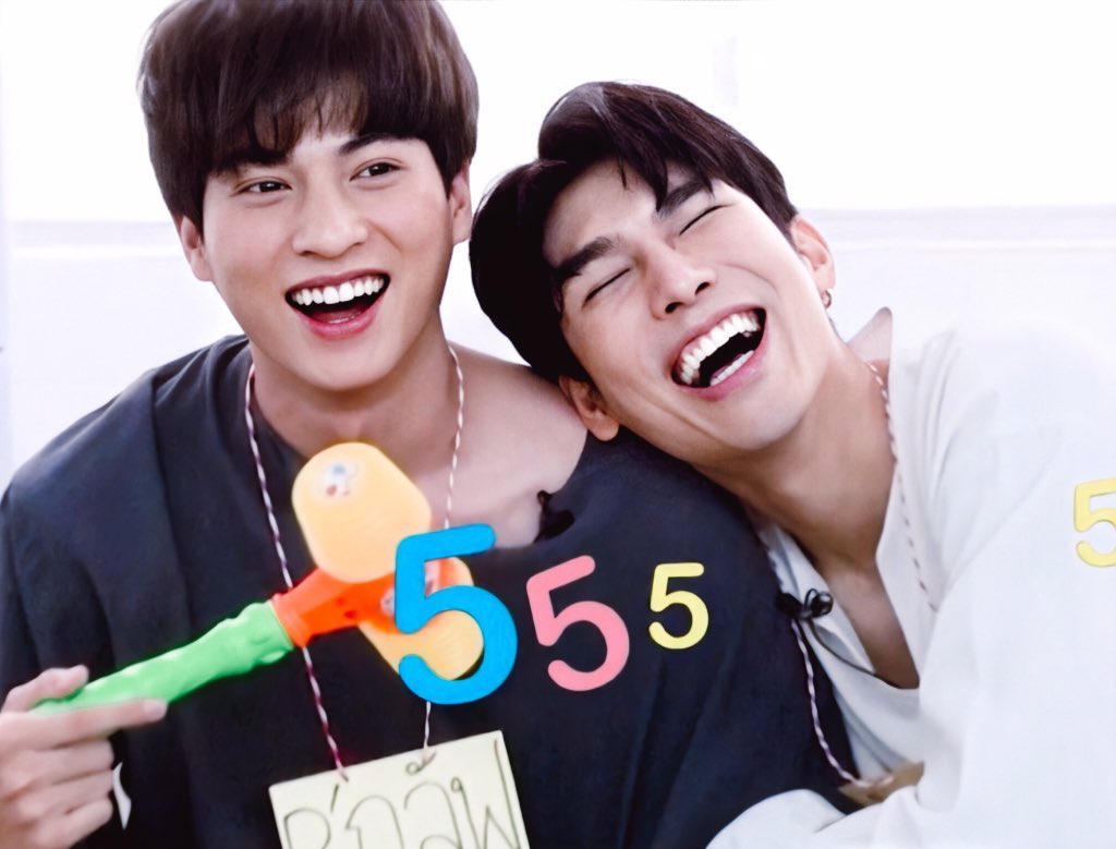 Emkei28's tweet photo. guys the interview is finally up on youtube and here’s the link 👇

https://t.co/dBpB1Z8lnQ

 #มันส์เผือกxnongMEWpiGULF https://t.co/2KVSgalEJI