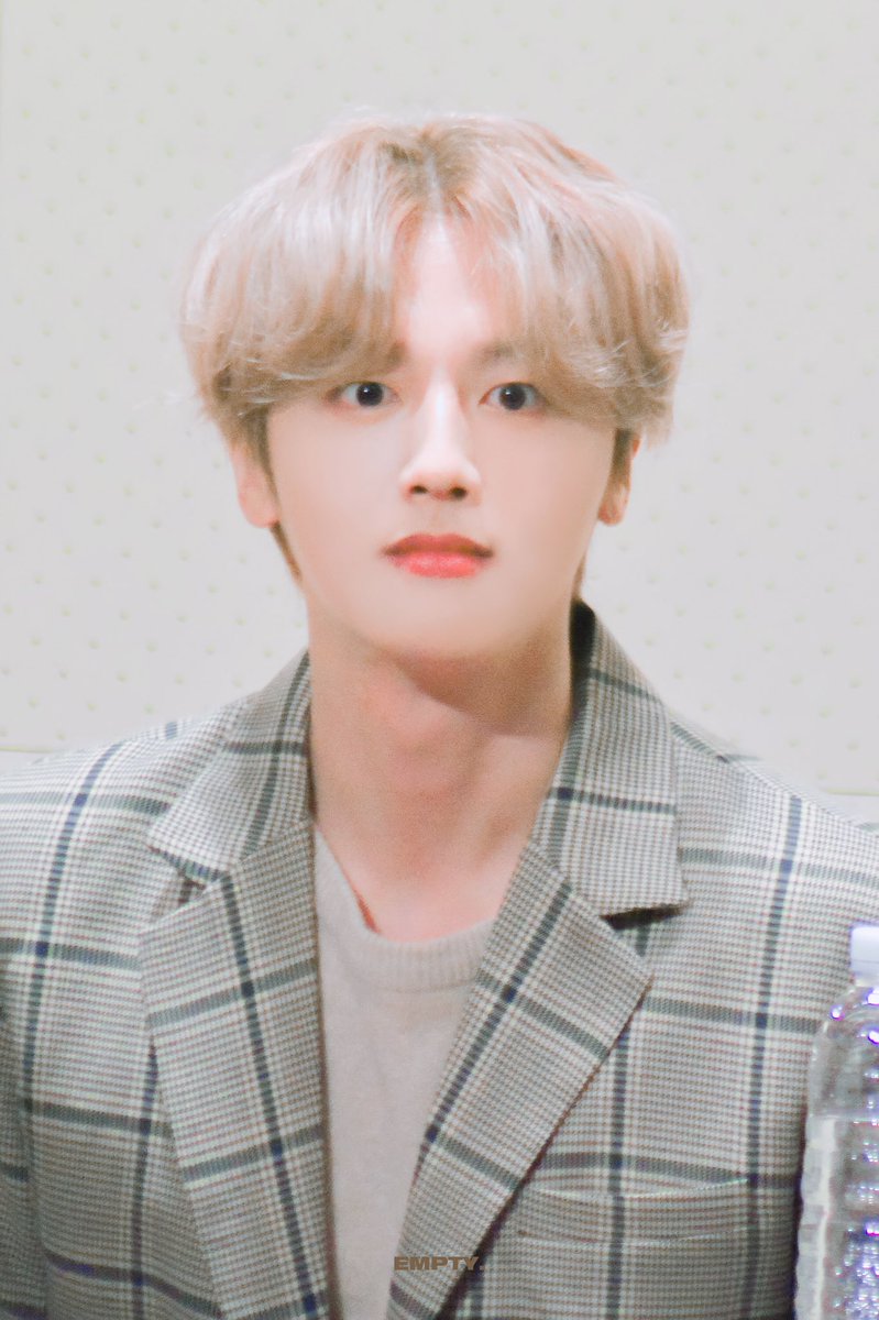 emptYB_'s tweet photo. 191026 OFF FANTASY

#SF9 #영빈 #YOUNGBIN https://t.co/5M7AO5eJ1u