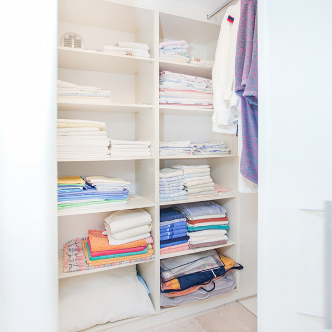 rapidclosets's tweet photo. Rapid Closet wall hung unit with shelves. Call us now and get your best RapidCloset product.
For more information visit https://t.co/LPfuZP0INS
#morespace #360closet #360degree #revolvingcloset #revolvingunit #closet #closetideas #closetsolutions #rapidcloset #closetorganization https://t.co/XhiASOiFAi