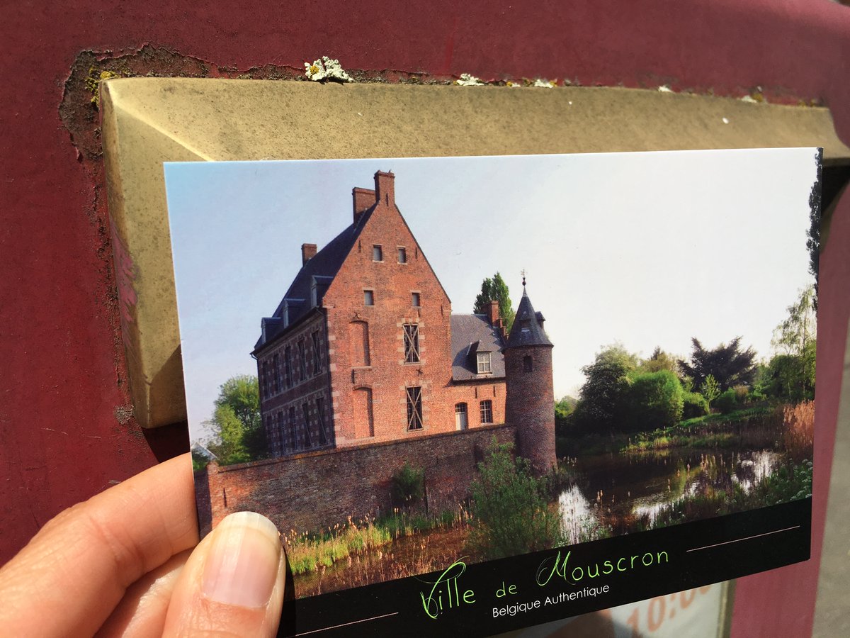 EmilieMontreal's tweet photo. [Un jour, une carte, un peu de #Wallonie]
Jour 40 - Carte 40
Notre carte postale du Château des Comtes de Mouscron 🇧🇪, la cité des Hurlus prend la direction de Chassepierre 📨
La Wallonie picarde va à la rencontre du Luxembourg belge 😉 #visitwapi
#WallonieCherie #patrimoine 🏰 https://t.co/2D7RwYTAwu