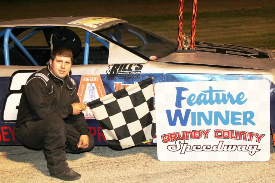 billsspeedshop's tweet photo. #OnThisDay
2012 - Matt Sisson Won the Grundy County Speedway Street Stock Feature
2018 - Mike McKinney Won the Modified Feature at the Kankakee County Speedway his 4th Feature Win of the Season
#BillsSpeedShop #KryptoniteChassis #BestDamnSpeedShopInTown #becauseracecar https://t.co/FT0dPKr8Hx
