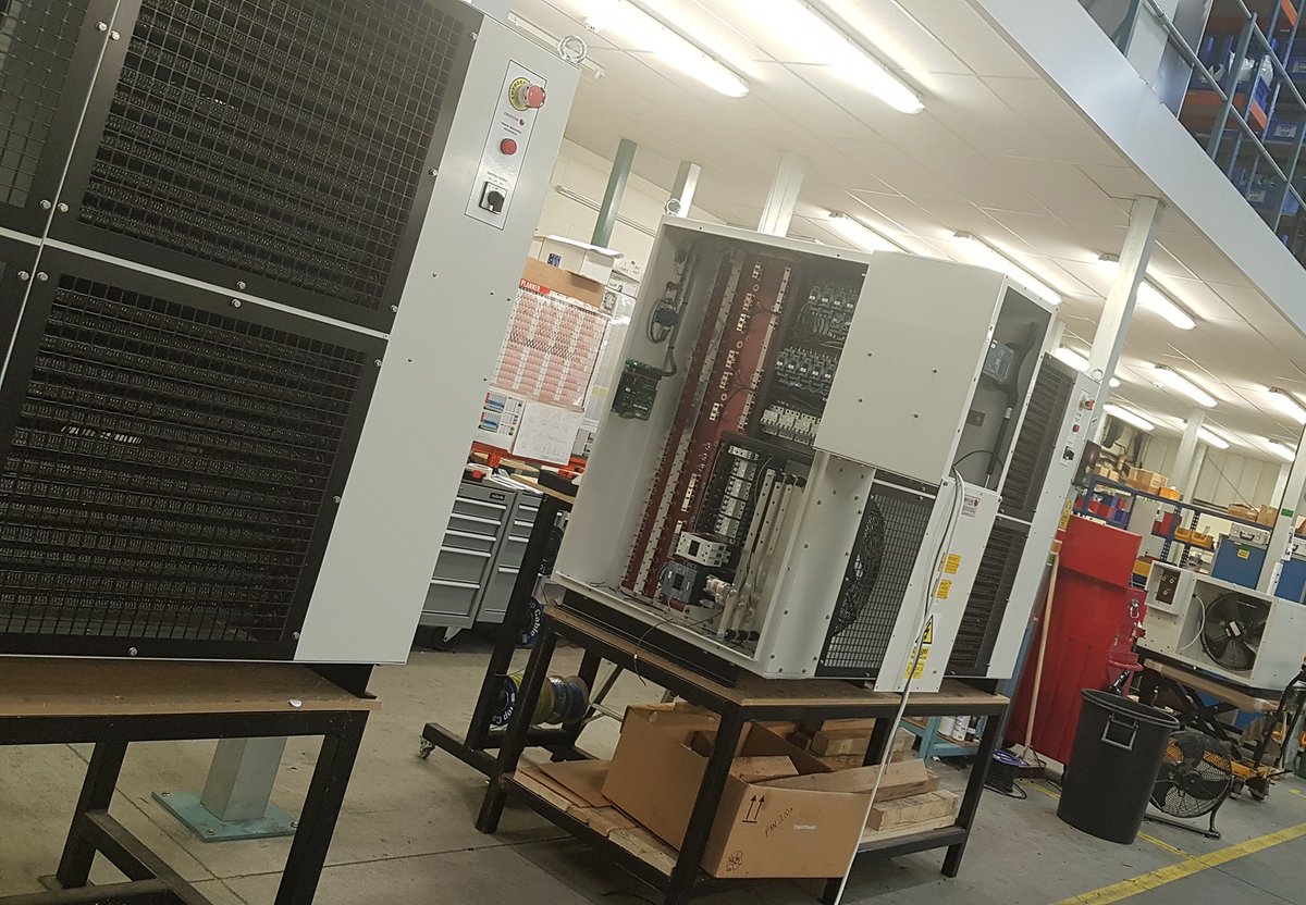 Crestchic_UK's tweet photo. Still #hardatwork delivering #loadbanks to customers around the globe. These loadbanks are being prepared in our workshop, ready for delivery later in the week to a customer site.
#datcentres #powertesting #backuppower #generator #loadtest #stillworking #staysafe https://t.co/lDOXUbQTOC