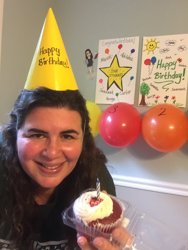 GESMrsHolmes's tweet photo. Virtual End of Year Celebration Day 1-Celebrating 2nd Grade Summer Birthdays &amp; Star Students!🎈🎂🎊💚💛 https://t.co/eICzWxW0Ei