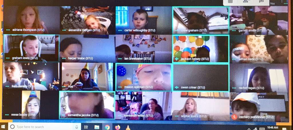 GESMrsHolmes's tweet photo. Virtual End of Year Celebration Day 1-Celebrating 2nd Grade Summer Birthdays &amp; Star Students!🎈🎂🎊💚💛 https://t.co/eICzWxW0Ei
