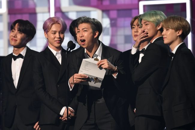 sammy_i_am26's tweet photo. #MyFavoriteBTSMemory was this! BTS first Grammy award show! And there’s more where that came from! We love you @BTS_twt forever and always! We believe in your galaxy just as much as you believe in ours 💜💜 https://t.co/O7mg7J7Xbs