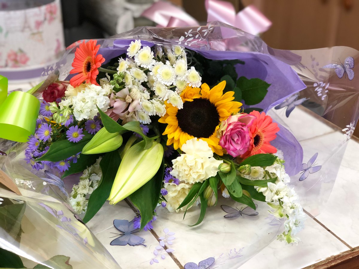 Creations Flowers by Tracy Goodwin tweet media