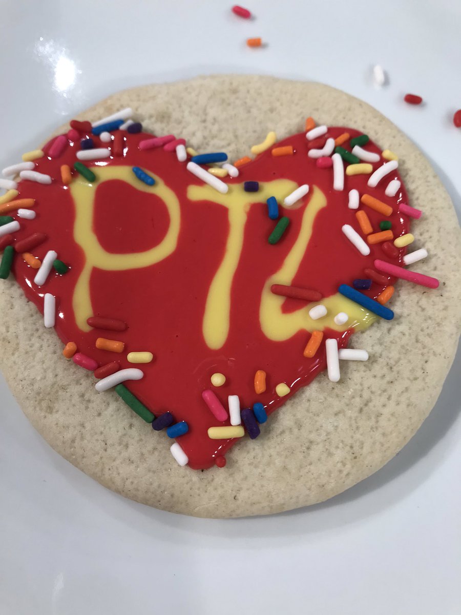 KDKAHeather's tweet photo. Having fun on @PGHTodayLive with our @EatnPark smiley cookie decorating kits! #smileycookie https://t.co/OFID1yhuLZ
