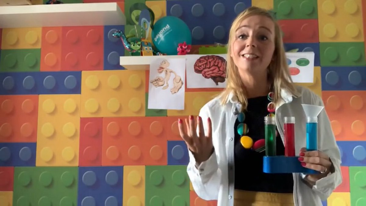 beyondpsych1's tweet photo. Science behind Catching Kindness π§ - for adults and young people #mentalhealthweek #kindnessmattershttps://youtu.be/X50uKSl9U7E @hopwoodhall @caulfieldr @CharlieWtrust π https://t.co/50QRnUxc7u
