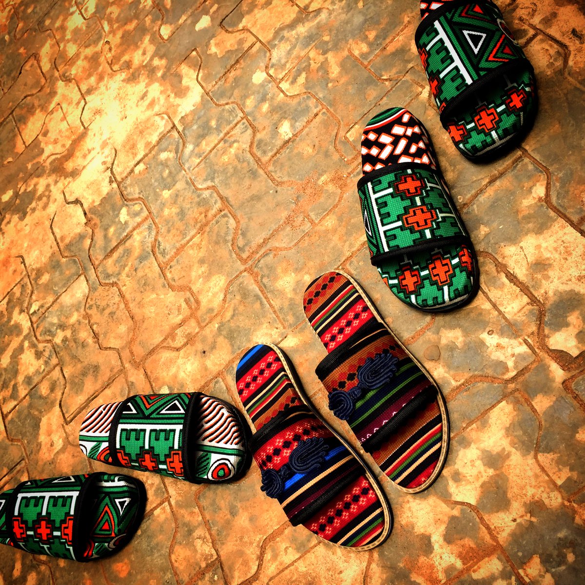 <a href="/MBuhari/">Muhammadu Buhari</a> Twitter please kindly take 2 seconds to rt my hustle thanks 🙏🙏