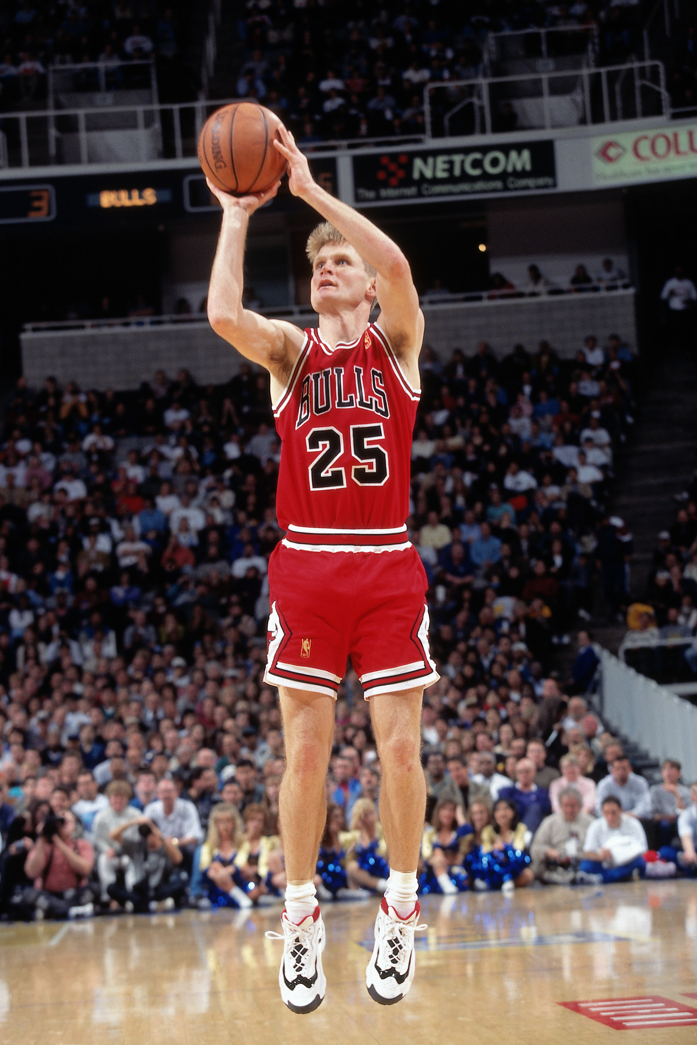 The Most Underrated Career In NBA History: Steve Kerr Has 8 Championships,  Played For The Three-Peat Bulls, And Coached The Warriors Dynasty -  Fadeaway World