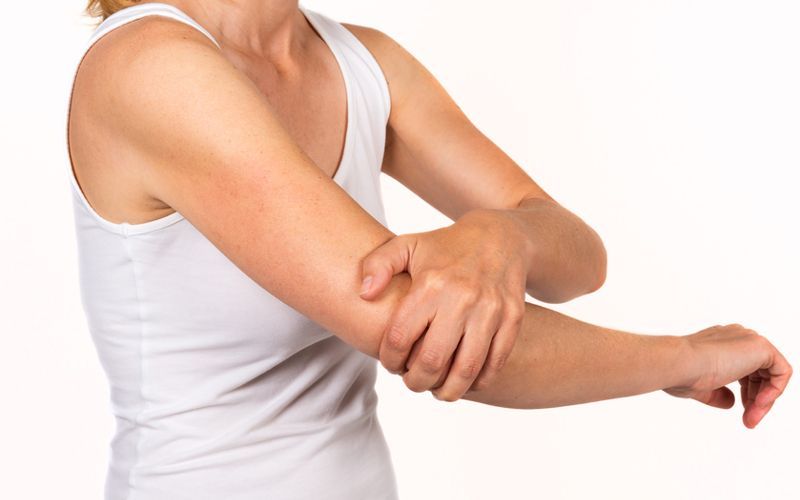 Modern living tends to be a stressful mix of desk and computer work that can play havoc with the body. Many people suffer from neck, shoulder or arm pain in their lives, and need the right advice to alleviate the problem. buff.ly/318jTJG #chiropractic #thebackclinic