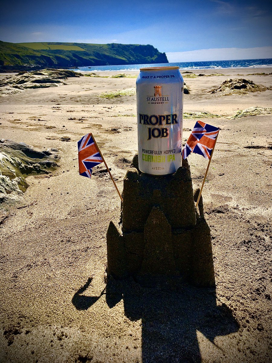 The new proper cans are perfect for the beach! And fully recyclable! Available in all your Tesco’s 👍🍺 #properjob <a href="/StAustellBrew/">St Austell Brewery</a> #propercans #Cornwall
