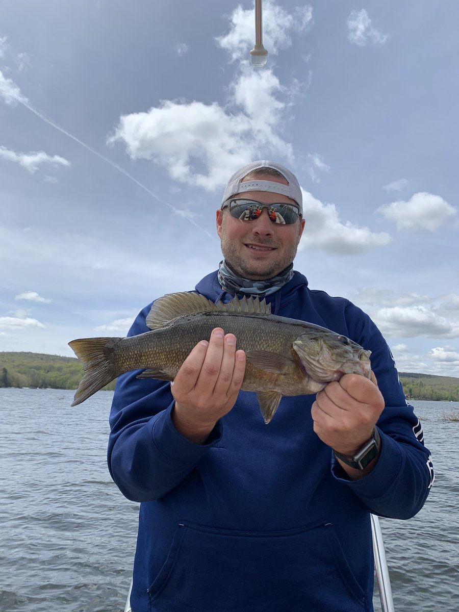 WallyBites's tweet photo. Smallmouth magic part 2 #wallybites, #lakewallenpaupack, #pafish, #fishpa, #lakelife, #lakefun, #bassfishing, #Lakefishing, #fishinglures, #paboating, #lakemonsters, #cabelas, #freshwaterangler, #striper, #walleye, #bass , #keitech #lakeville, #berkleyfishing #stcroixrods https://t.co/QoloaqfxoN