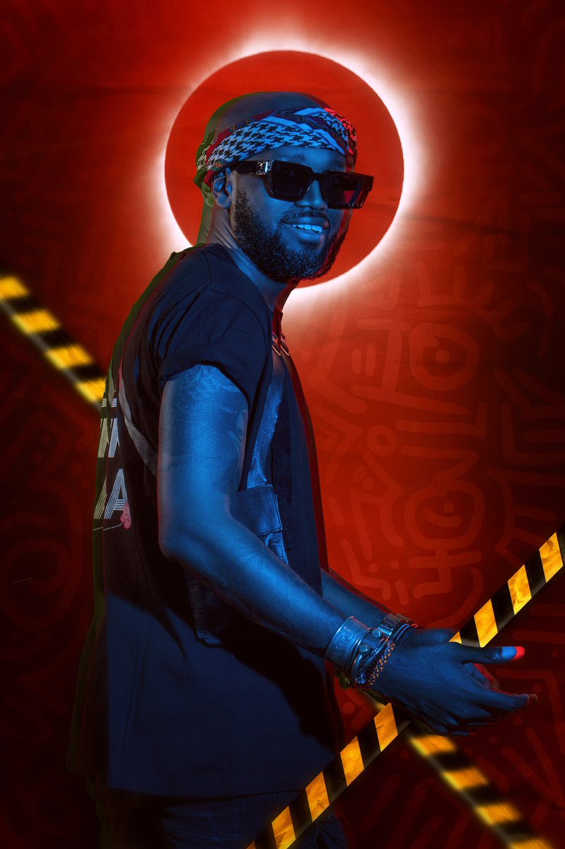 PatrickEdooard's tweet photo. Rendez vous ici https://t.co/7qs7DeoRNo pour l’interview de @Jeunelio sur le nouveau site @Btendance !! 

Photographe Pimii 
D.A @PatrickEdooard https://t.co/zq7eXpv3AA