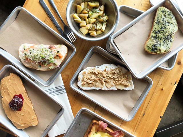 Let’s GRUB because @ToaskedK is rolling out their full menu for dine-in, delivery, and pickup starting now. 🙌 🤤 Come by from 8 a.m. - 3 p.m. for a cup of coffee and some yummy toast! 🥪
