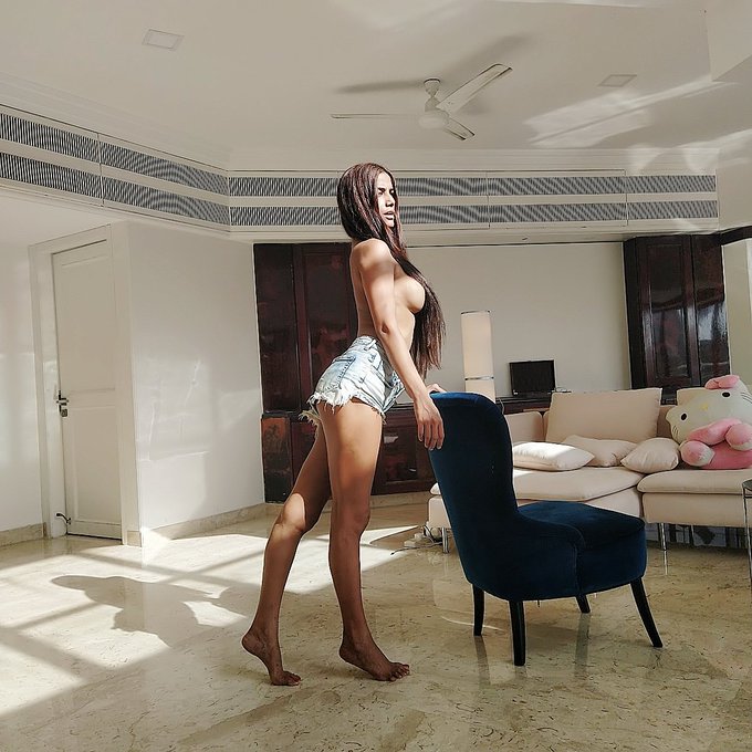 Hello Tweethearts, how are you? https://t.co/Wpqm7L37BQ