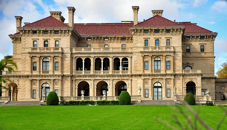 PTMontsims's tweet image. The Breakers Mansion Inspired

#TheSims4 #mansion #Thebreakers #cc #Felixandre #Pinterest #inspired