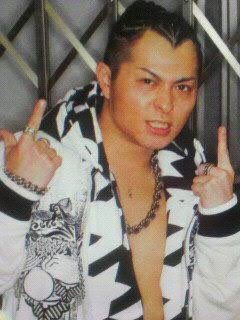 この振り幅よ。 ※全て同一人物です。 #氣志團 #早乙女光 #PANCHO