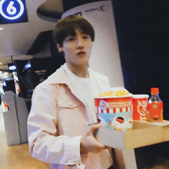  Lee Jangjun - carefree boyfriend (can't stop talking)- cycling at han river- eat ramen deliciously- watch horror movie at cinema