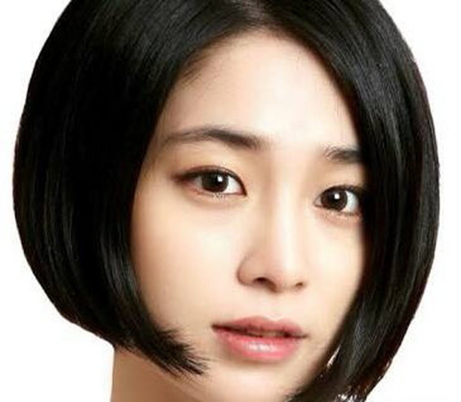 韓流ツー A Twitter 日韓の そっくり説 が何故か今になって韓国で話題 日本 広瀬すず 韓国 ビョン様夫人 イ ミンジョン イ ミンジョン のまとめlive T Co Bfue1nkxcn