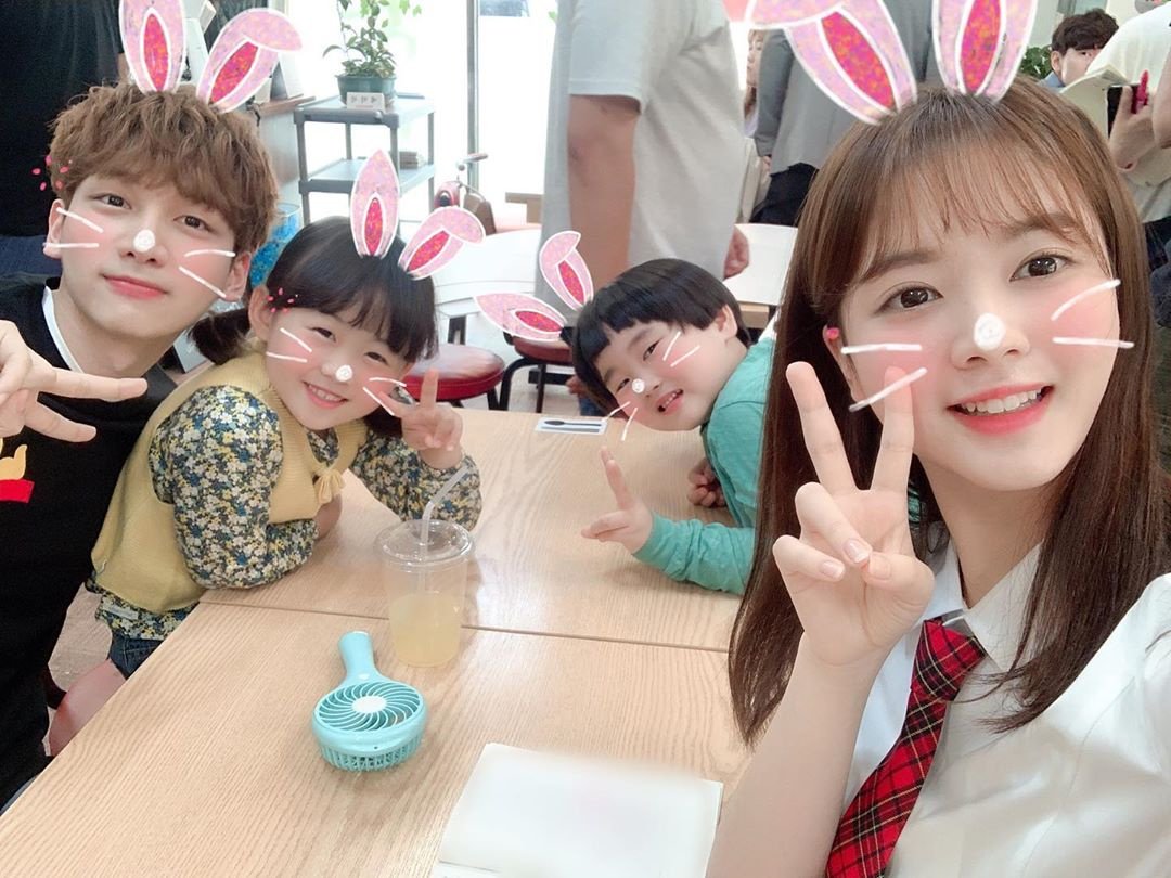 ALLFORVIXX's tweet photo. [INSTAGRAM]

Atualização do Instagram de Roh Jeongeui com Hyuk; 05.08.19

@.jeongeuiyam: Amando #TheGreatShow #NoMeioDasFilmanges #Monitorando #AssistamPorFavor🥰

trad. jpn. westvixx
trad. pt. leatherplaid https://t.co/HPuArDwVRp