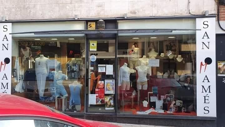 Deivic87's tweet photo. ¡San Mamés, en la Calle del Riego, ya está abierta, con todas las medidas de seguridad! #ComercioLocal #TuComercio https://t.co/rKribqYSmq