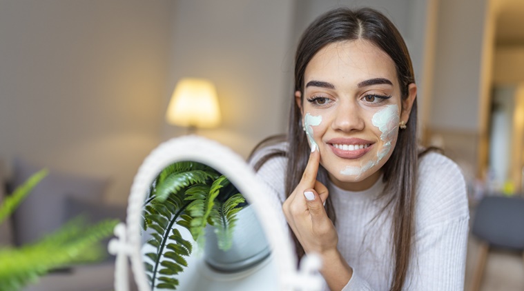 meet_prashantji's tweet photo. Here are some 10 Makeup and Beauty Tips you must have to try during this Lockdown

➡️https://t.co/g8MBhdYEVV⬅️

#beauty #makeup #skincare #lashes #nails #lifestyle #Prashantji #prashantpandit #prashantjiservices #lifestyleblog #makeuptips #quarantine #covid19  #StayHomeStaySafe https://t.co/KWueykVmKm