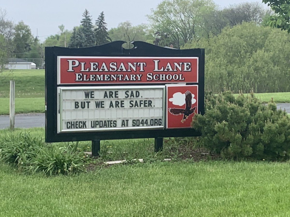 pkh1101's tweet photo. PL student council walk/run on 5/16 first responders and essential workers our super hero’s! @Pleasant_Lane @PLK5PE @PLKids123 https://t.co/FtqyFrNHW5