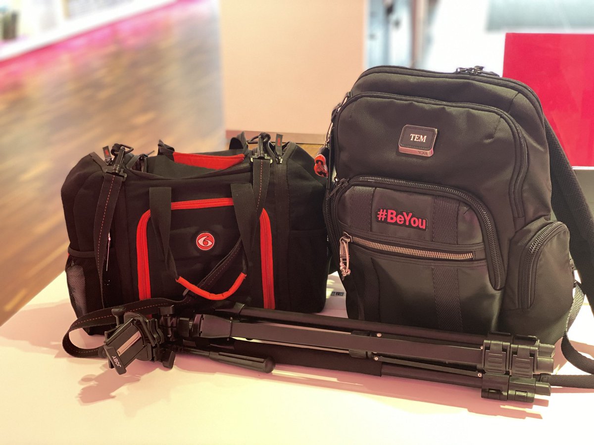 ƃuᴉʌᴉɹɥʇ tweet media