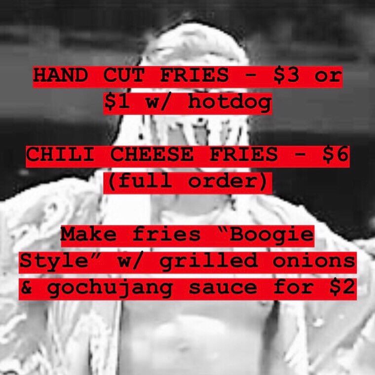 BoogieDogCHI's tweet photo. Doing delivery tonight from 8-11ish! Link is now live for pre-orders!
https://t.co/YBQlk4aez9
We also have a chili dog + pickle sampler combo available for pickup on @Shmeal!
#chicagotakeout #chicagodelivery #chicagofood https://t.co/Vq0yoH3QpB