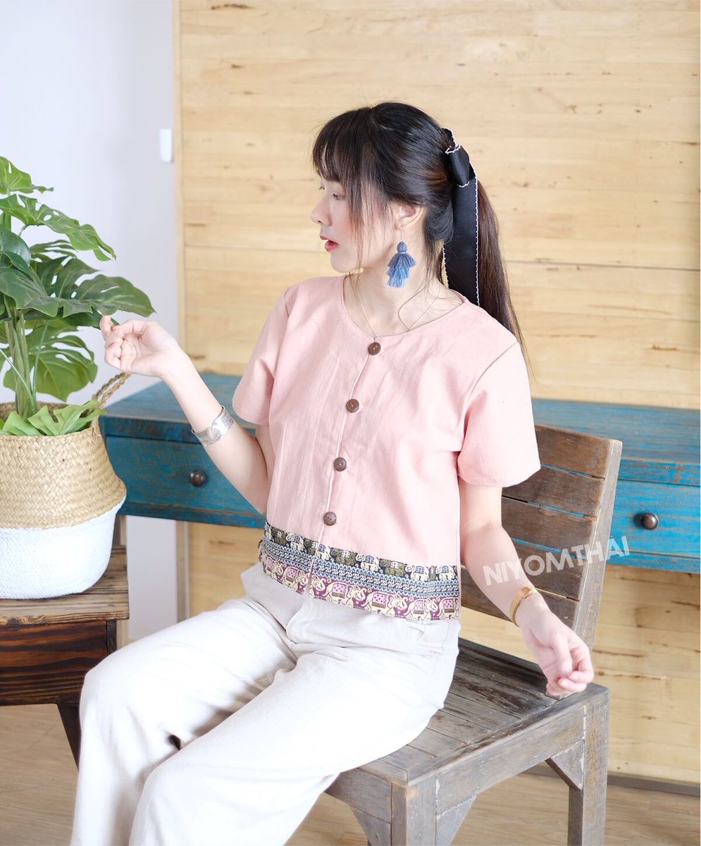 candy_lookom's tweet photo. เสื้อคอกลมแขนสั้น ราคา 190 บาท
      🚚ช่องทางสั่งซื้อสินค้า📮
คลิก>> https://t.co/TZampAjbiv หรือ @ooq6991f (มี @ ข้างหน้า)

#เสื้อพื้นเมือง #เสื้อผ้าพื้นเมือง #ชุดพื้นเมือง #เสื้อผ้าฝ้าย #ชุดผ้าฝ้าย #เสื้อผ้าพื้นเมืองแฟชั่น #เสื้อผ้าฝ้ายพร้อมส่ง #เสื้อผ้าพื้นเมืองพร้อมส่ง https://t.co/6WIp70WPgm