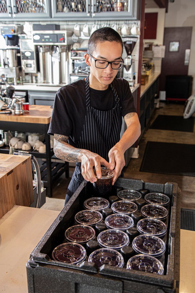 Önümüzde sıcak bir yaz var gibi gözüküyor ancak Cam GoBox için havanın durumu fark etmez!
✅ Hafiflik
✅ Sağlamlık
✅ Etkili kullanım
✅ 4 saat süren ısı izolasyonu
✅ CFC içermeyen yapı
✅ Bulaşık makinesinde yıkanabilir olması operasyonunuza katma değer sağlayacak!