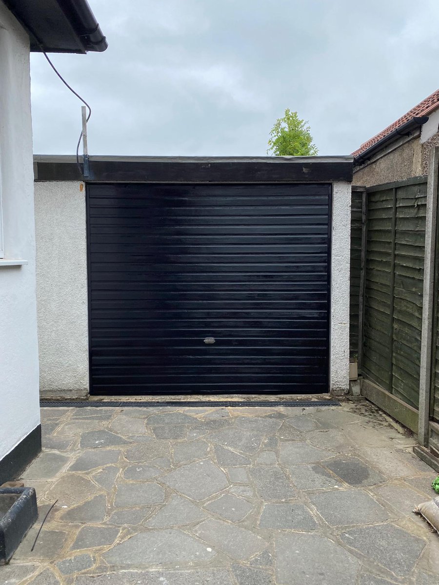 IntellifloLtd's tweet photo. Next up in our #isolationmademedoit series, we have Oliver Nash who works as a project manager. He has been busy with his DIY projects around the house and has successfully painted his front door on both sides and his garage door! Great work, Oliver! 🖌️ https://t.co/EhcsDlI73H