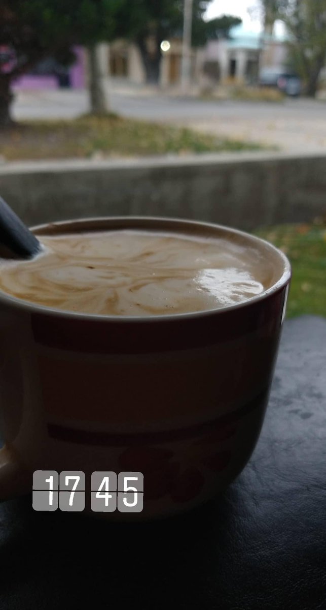 FaustoPra2's tweet photo. Ola queres salir conmigo, preparo asi el cafe https://t.co/YEmbTZSAsz