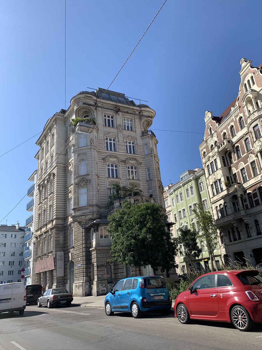 DominicMorano's tweet photo. So, I have now transferred the registration for the #VCM from 2020 to 2021 and look now confidently forward to next year, to RUN #ViennaCityMarathon2021 with Team #Unstoppable @Anderssson93 @pilwarsch &amp; Co #yeahhh 🥳 #TogetherWeRun2021 https://t.co/0l7X1b0Ztf