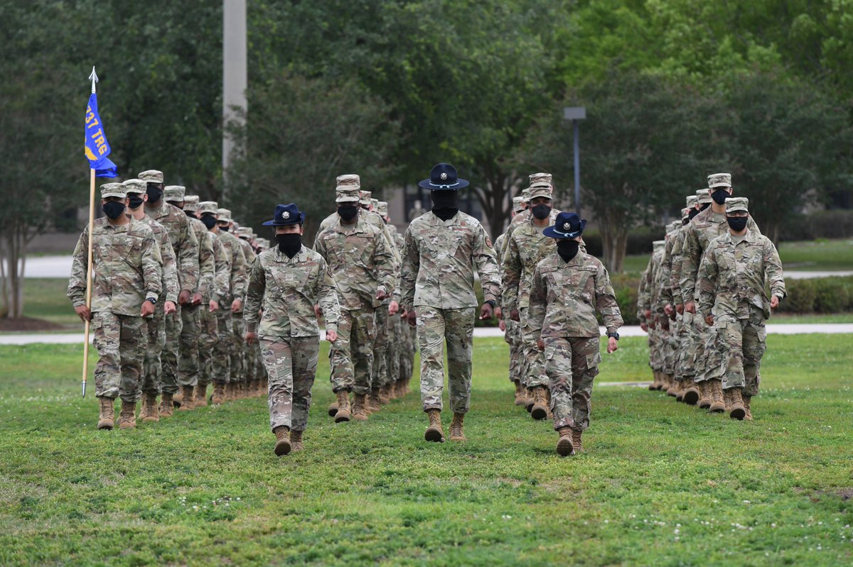 AirmanMagazine's tweet photo. UPDATE: The first flight of Airmen have graduated from the @usairforce's Basic Military Training 'proof of concept' at @81trwKeeslerAFB!

🔗 https://t.co/DYTN0sKeL1 https://t.co/pD73NH7zwS