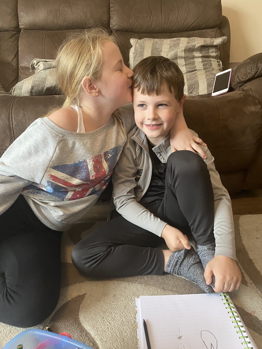 k222lan's tweet photo. @StBellarmine Today we spoke about friendships. Who is special to you? How do they make you feel? What is important in a friendship? How can you let someone know you care? After the loss of their Nan on Friday, it was the perfect lesson for us today 💔💖 #yr4srb #srbrec https://t.co/utzOtPcbnn