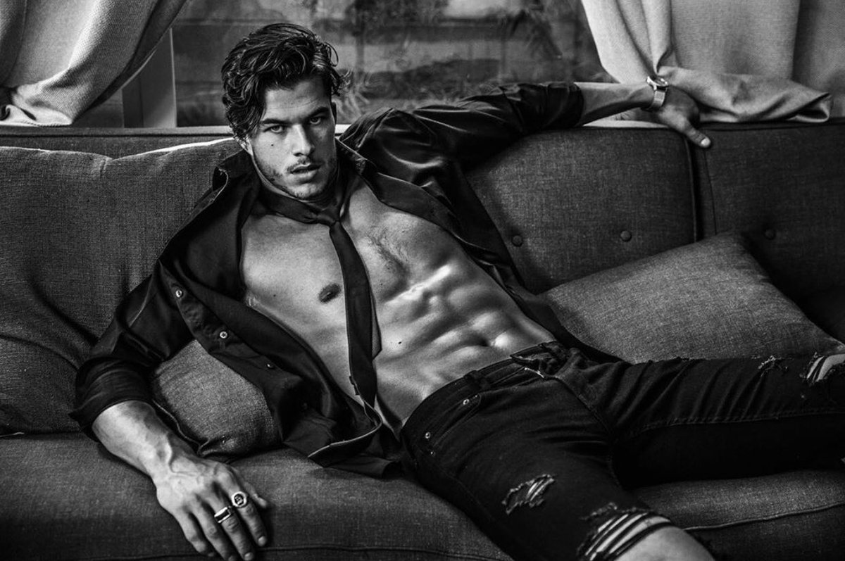 D0MINIKALIUKIN's tweet photo. Never thought I’d done that one person that I can envision spending years with. But @_UpInTheSky_ is that person, totally sweet &amp; genuine. And the fact he’s hot as hell is a major plus. https://t.co/64914hUq1U