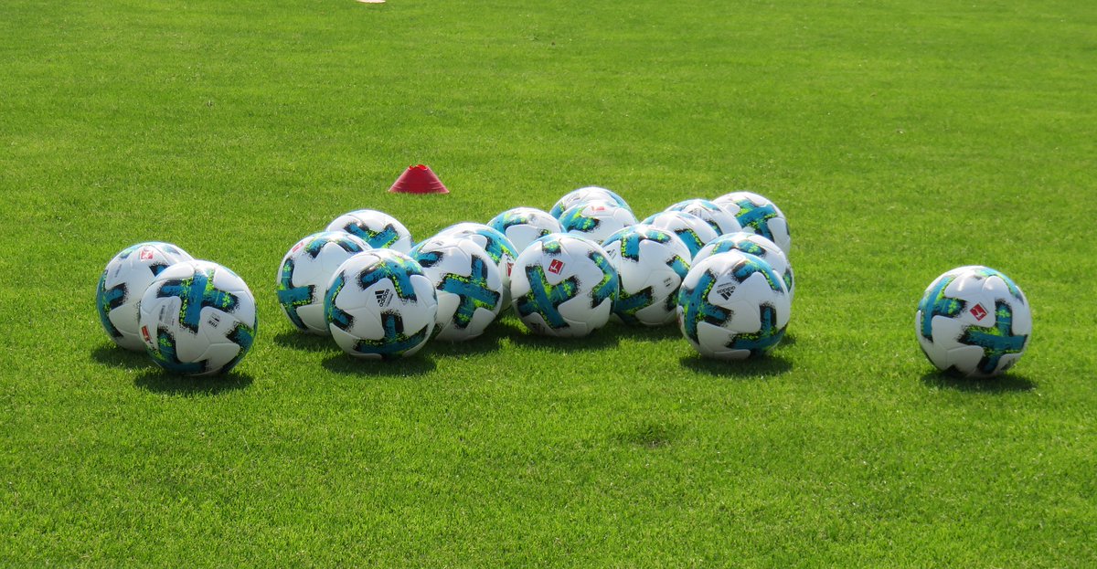 Voetbal_VL's tweet photo. Voetbal Vlaanderen in de bres voor haar clubs, nu méér dan ooit! Onze reactie op de geschreven pers van vandaag... 
🔗 https://t.co/Opoxe8mL9m

#VoetbalVlaanderen #clubondersteuning #amateurvoetbal #samentegencorona https://t.co/COJ2wlmgll