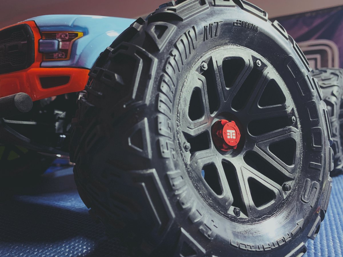 MrGadgetFreak's tweet image. Das ich noch mal in meinem Leben irgendetwas von @ARRMARC  verbauen würde... Aber leider sind die #SandScorpion am @TeknoRC 1. Sahne 🤠💪 #MT410 #TeknoRC #TeknoTakeover