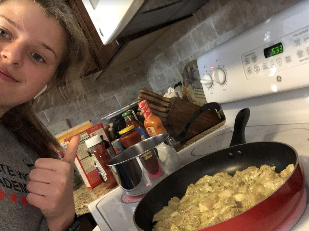 AcademicsIwa's tweet photo. Here are some more images from our Remote Junior Service Projects, including tutoring family members, cooking &amp; making masks. Our students are working hard and we are so proud of their work! #LiveTheMission #RedKnightsGoRemote https://t.co/zQqfJ03HRK