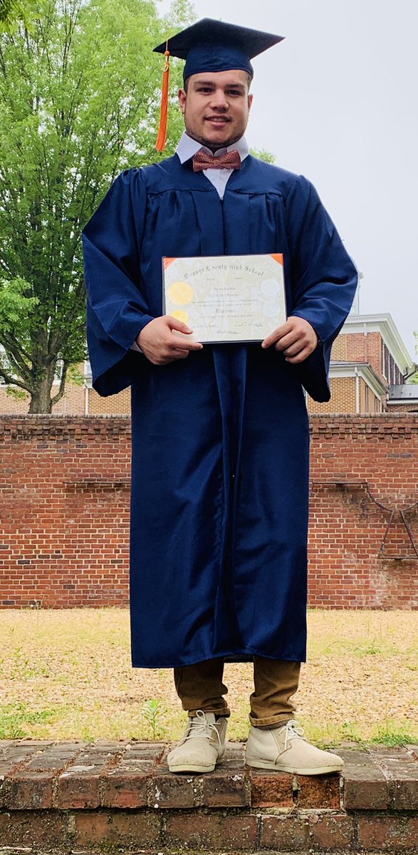 jay3alexander's tweet photo. Dear Past,
Thank you for the lessons!
Dear future,
I am READY!!!!
#ClassOf2020 https://t.co/B5aBvtm9oz
