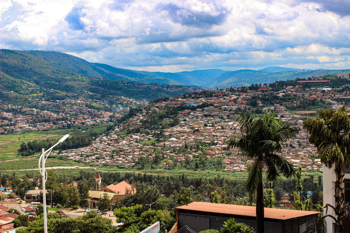 Andrew_Edward37's tweet photo. I really needed to go back to Rwanda this summer 💔💔 @visitrwanda_now #ProjectRwanda https://t.co/7yoe0OuBMS