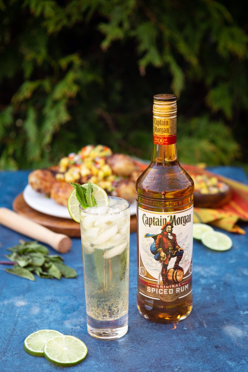 sharedappetite's tweet image. #ad Grilling season is here!  I just made Spicy Pineapple Salsa BBQ Chicken with a Captain &amp;amp; Ginger featuring Captain Morgan Original Spiced Rum! @CaptainMorganUS