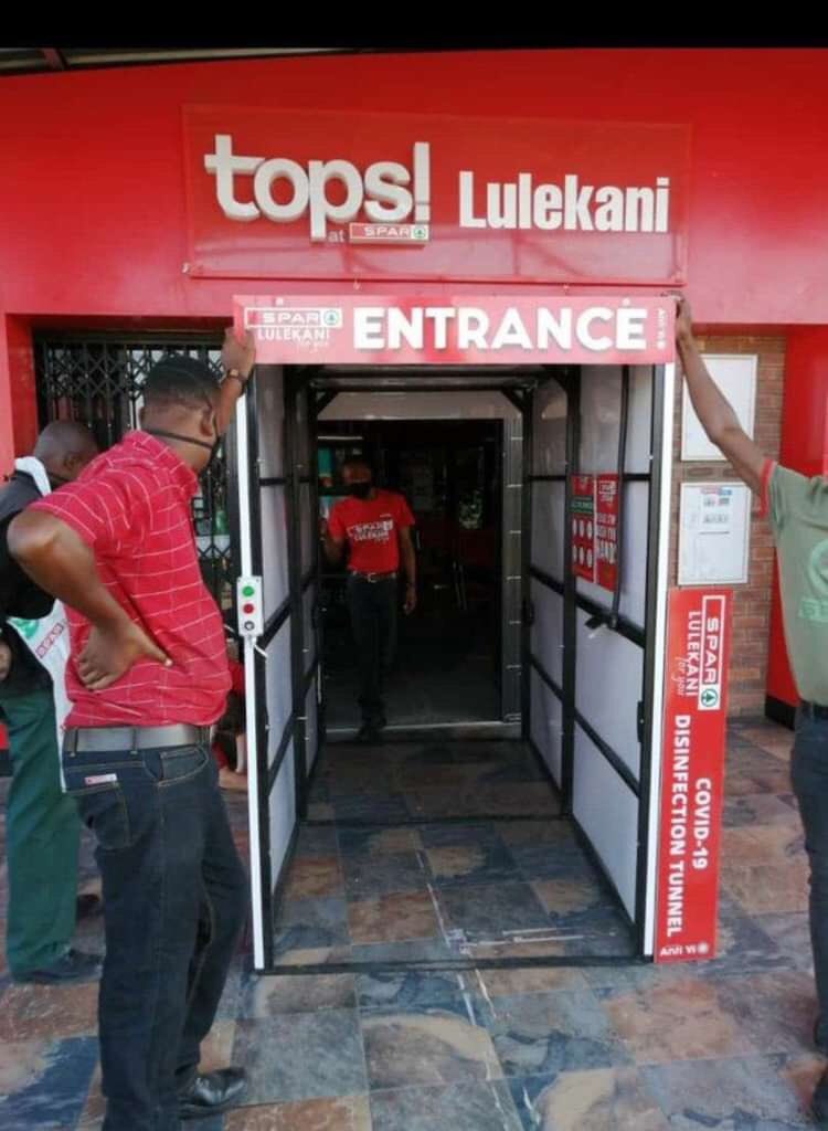 PhalaborwaView's tweet photo. Lulekani Spar management clears the air over booth sanitizer https://t.co/5ahOC6rnpg https://t.co/1yp4ucTzSQ