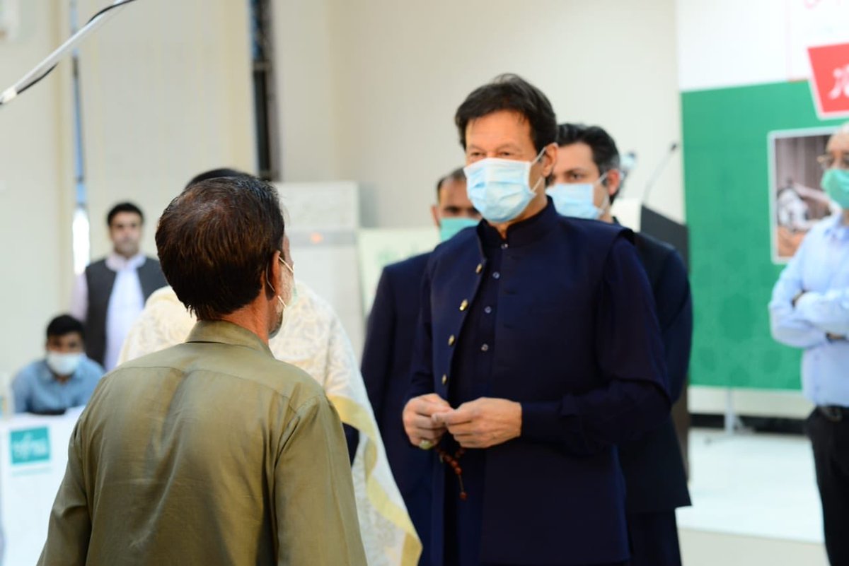 GovtofPakistan's tweet image. Prime Minister Imran Khan has launched Ehsaas Emergency Cash Programme for those rendered jobless due to #Coronavirus. Over three billion rupees have so far been collected in the Corona Relief Fund. SAPM on Poverty Alleviation @SaniaNishtar briefed the Prime Minister.
#Ehsaas