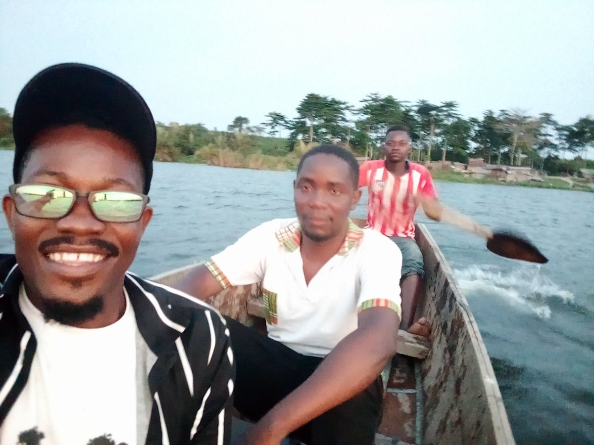 CowellKeneth's tweet photo. If visiting musoke the water goddes will help me escape this!! Am gone. Tubawa za ki ddala

#KeepingMy10k 
#Mujoogabasajamwe https://t.co/hWYsZKPBao